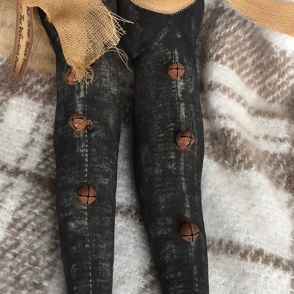 Adorable Witches Shoes w 3 Metal Bells. “Time Has Come For The Witches Dance”NWT - Picture 3 of 7